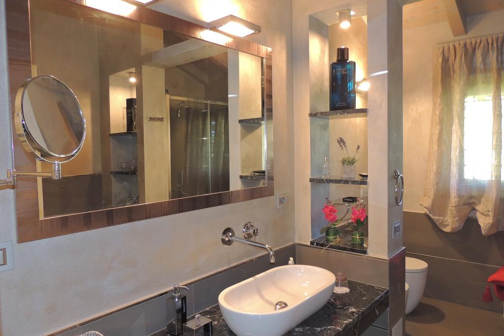 A Casa Lombardo Bed and Breakfast Azzate Kamer foto