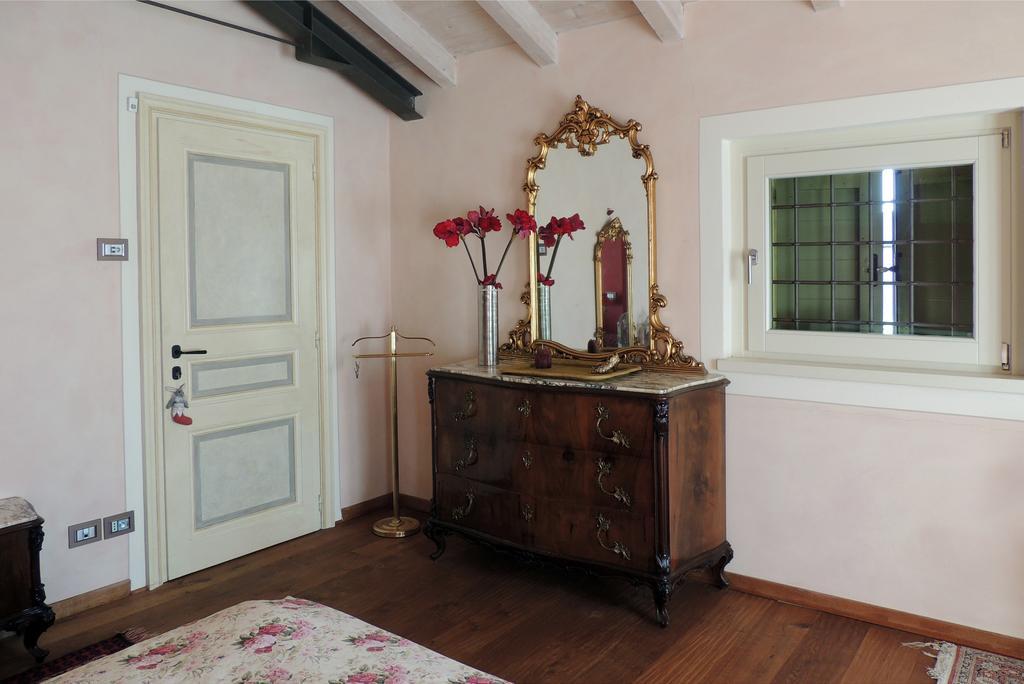 A Casa Lombardo Bed and Breakfast Azzate Kamer foto