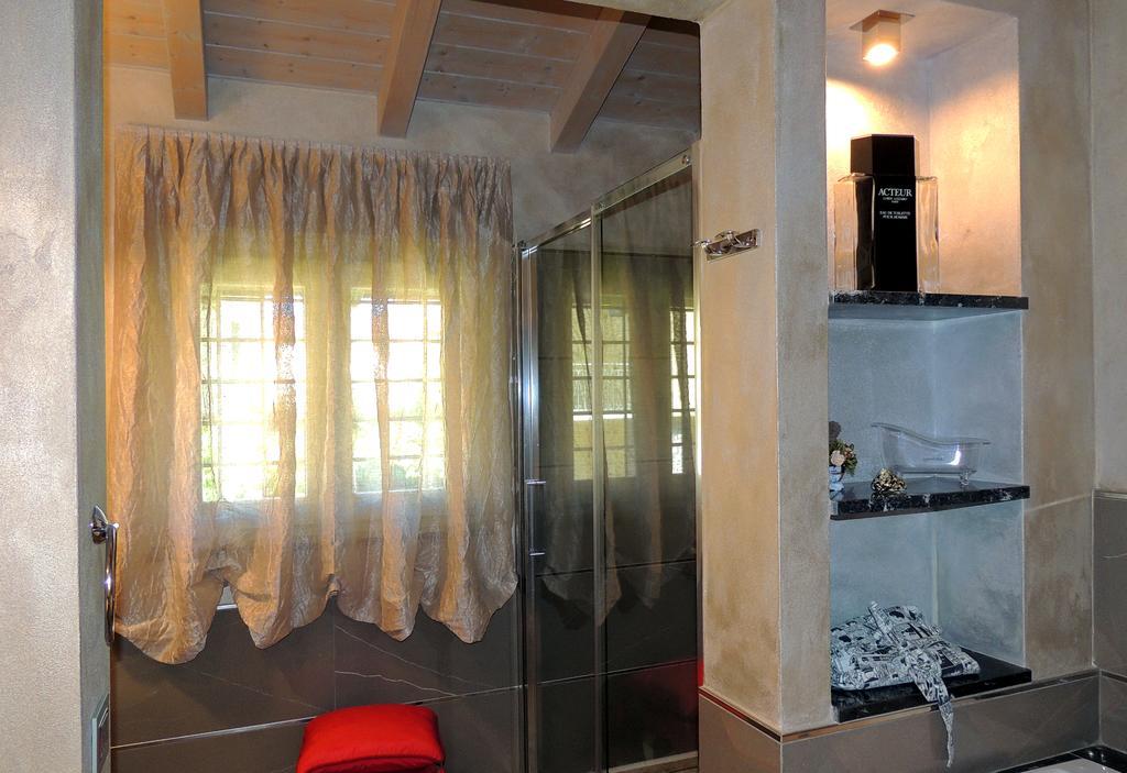 A Casa Lombardo Bed and Breakfast Azzate Kamer foto