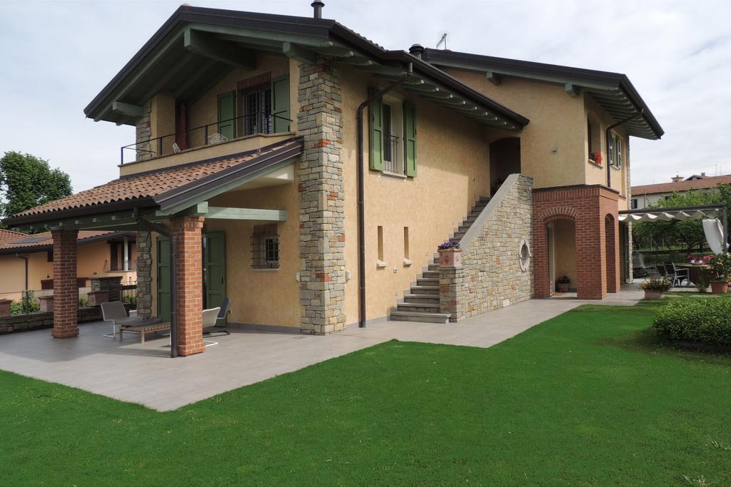 A Casa Lombardo Bed and Breakfast Azzate Kamer foto