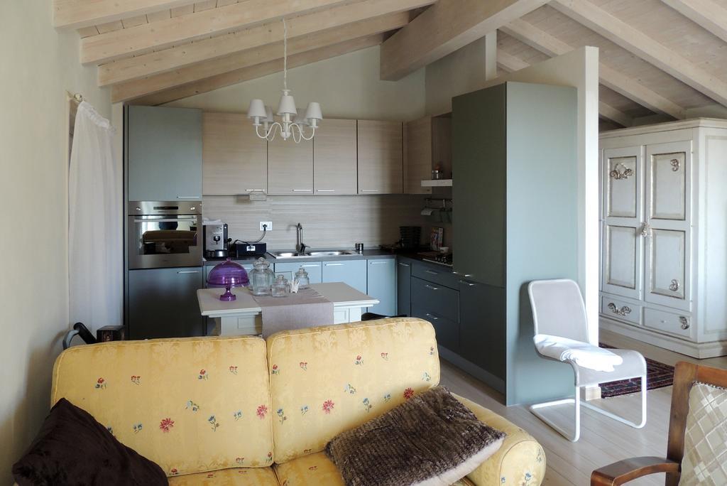 A Casa Lombardo Bed and Breakfast Azzate Kamer foto
