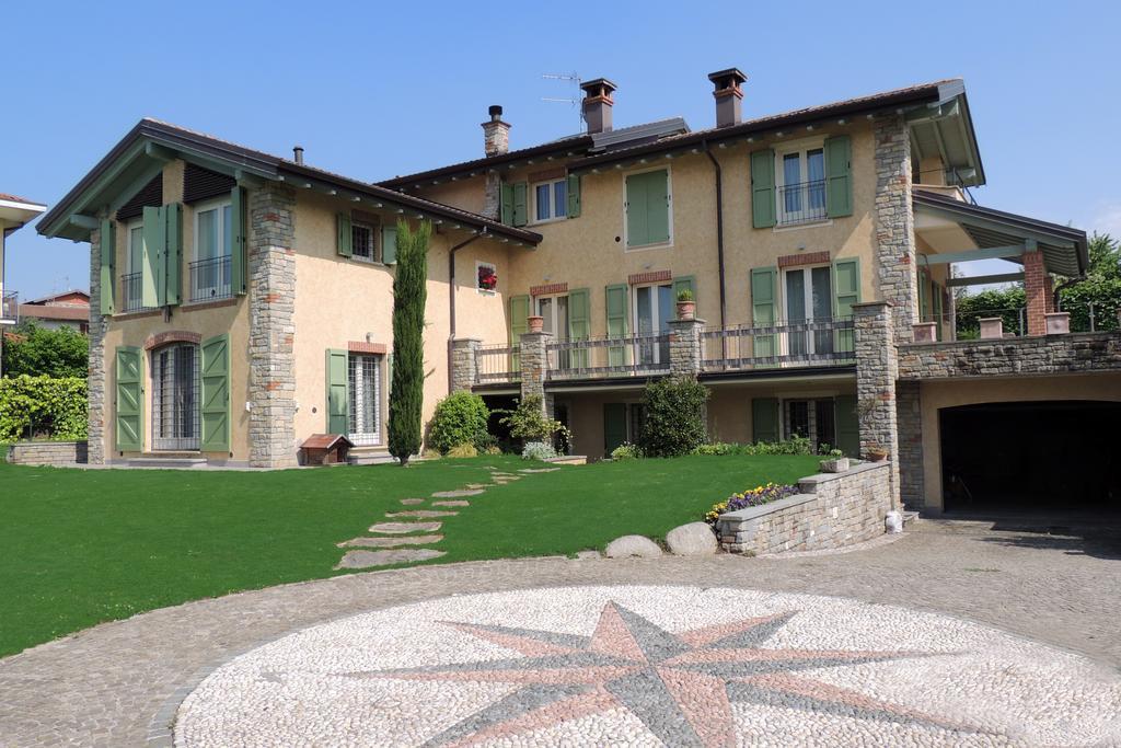 A Casa Lombardo Bed and Breakfast Azzate Buitenkant foto