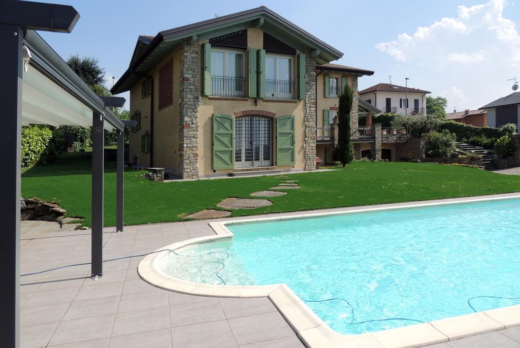 A Casa Lombardo Bed and Breakfast Azzate Buitenkant foto