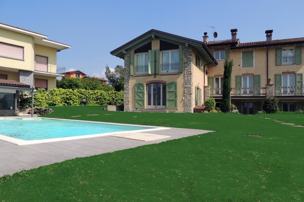 A Casa Lombardo Bed and Breakfast Azzate Buitenkant foto