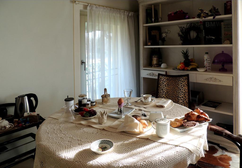 A Casa Lombardo Bed and Breakfast Azzate Kamer foto