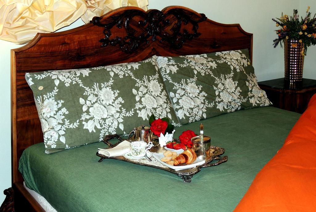 A Casa Lombardo Bed and Breakfast Azzate Kamer foto