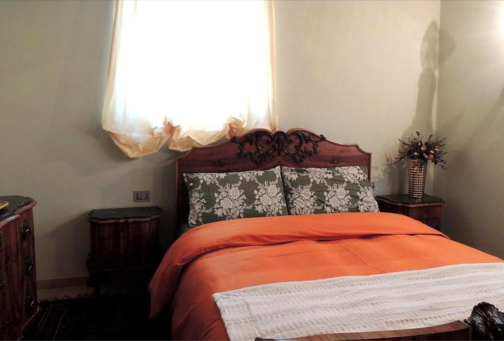 A Casa Lombardo Bed and Breakfast Azzate Kamer foto